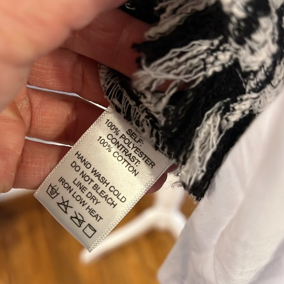 NWT HOUNDSTOOTH BLOUSE WITH SOLID WHITE COTTON SLEEVES - SIZE SMALL - Picture 9 of 9